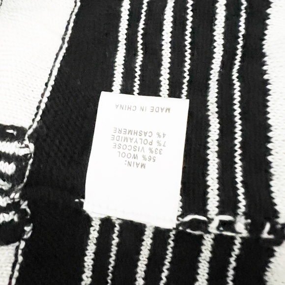 St. John Women's Wool Cashmere Knit Stretch Textured Woven Hoodie Sweater Large - Picture 2 of 4